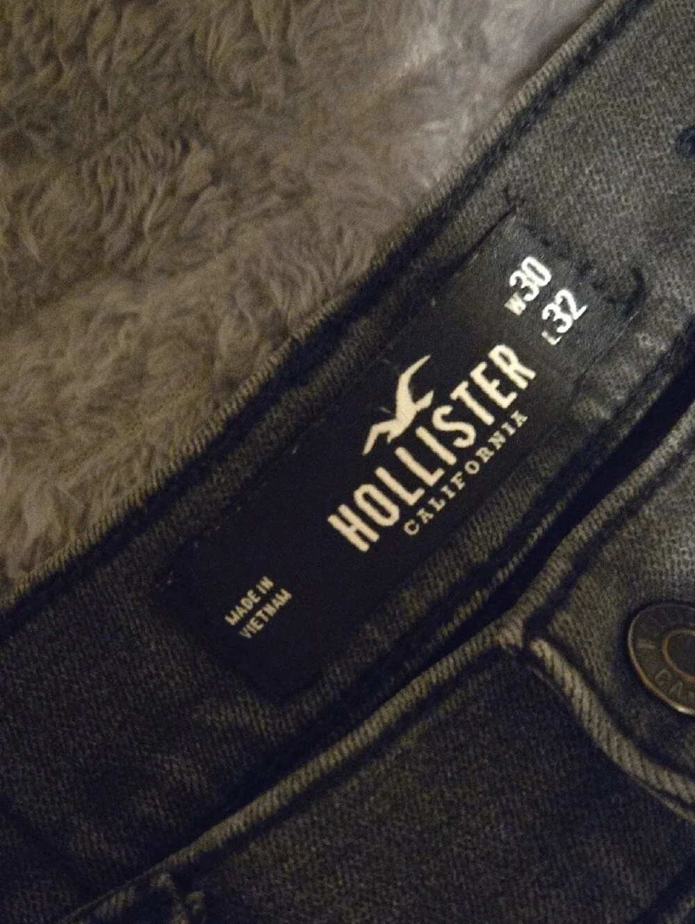 Hollister Advanced Stretch Taper Jeans Size 30x32 Black Wash Distressed